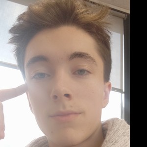 Louis - Prof d'initiation informatique - Lattes