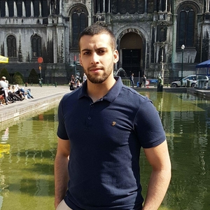 Mohamed - Prof de maths - Bruxelles