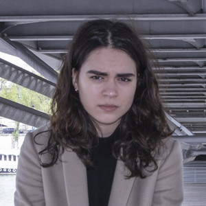 Lea - Prof d'anglais - Montreuil