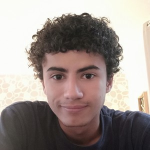 Adam - Prof d'aide aux devoirs - Vinassan