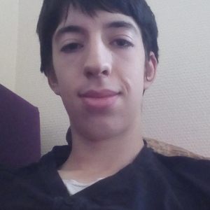 Quentin - Prof de physique - chimie - Ploumagoar