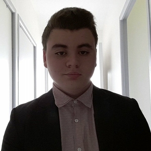 Lucas - Prof d'histoire - Durtol