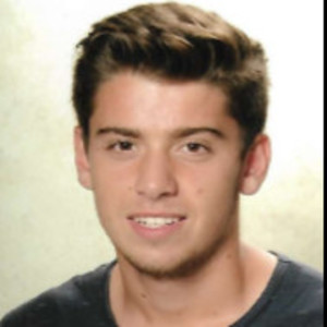 Pierre - Prof de maths - Laval