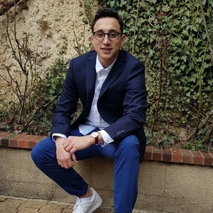 Axel - Prof d'économie - Versailles