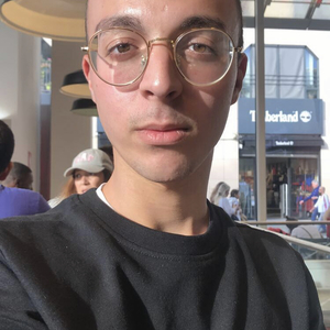 Ahmed - Prof de maths - Paris