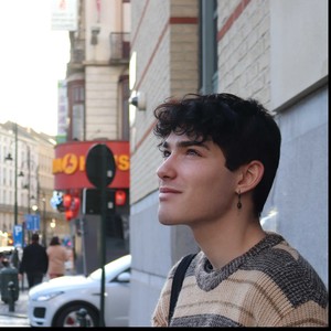 Julien - Prof d'aide aux devoirs - Paris