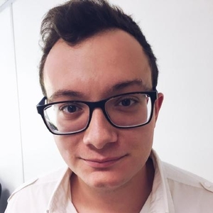 Cyrille - Prof d'initiation informatique - Marseille