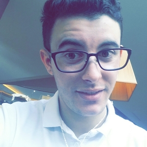 Fares - Prof d'initiation informatique - Paris