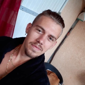 Anthony - Prof d'histoire - Ribiers