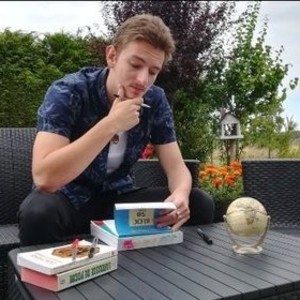 Tom - Prof de français - Paris