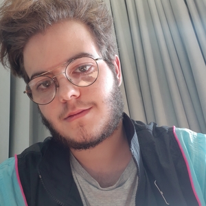 Hugo - Prof d'aide aux devoirs - Tours