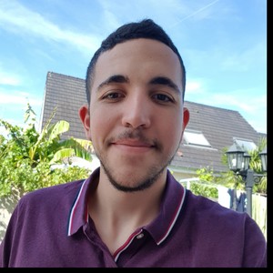 Issa - Prof de maths - Le Mans