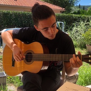 Lucas - Prof de guitare - Marseille