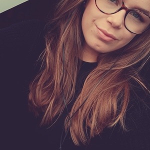 Camille - Prof de français - Épouville