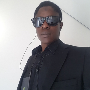 Alpha Saliou - Prof de lecture - Paris