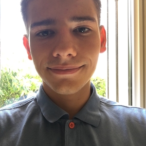 Raphaël - Prof d'économie - Lyon