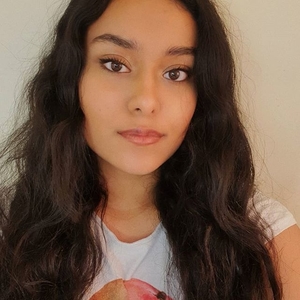 Janhavi - Prof de lecture - London