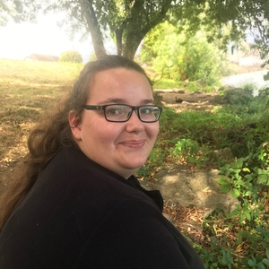 Chloé - Prof d'aide aux devoirs - Villy-le-Moutier