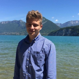 Nicolas - Prof de maths - Médan