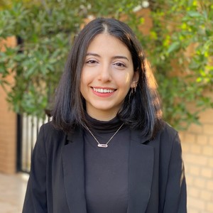 Sahera - Prof de littérature - London
