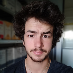 Damien - Prof d'initiation informatique - Lyon