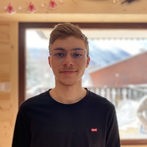 Valentin - Prof d'initiation informatique - Pessac