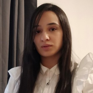 Salima - Prof de compréhension orale - français - Épinay-sur-Seine