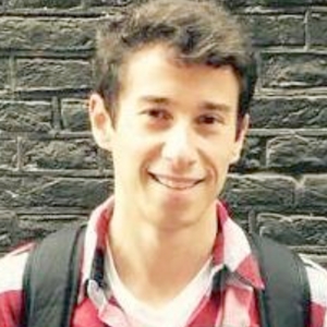 Antoine - Prof d'économie - Jouy-le-Moutier