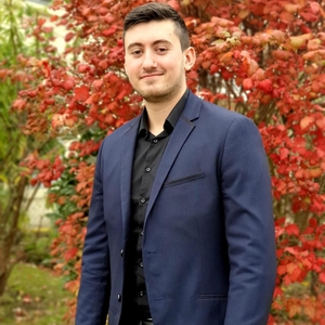 Briann - Prof d'initiation informatique - Houilles