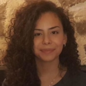 Dalila - Prof de droit - Athis-Mons