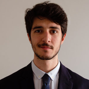 Guillaume - Prof de droit - Paris