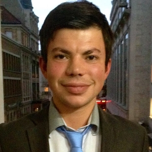 Geoffrey - Prof d'histoire - Paris