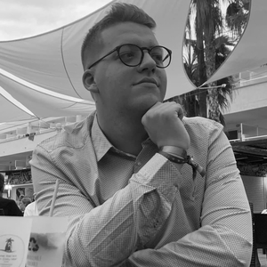 Romain - Prof de droit bancaire - Calais