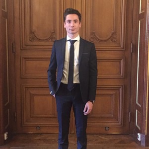 Corentin - Prof de macroéconomie - Paris