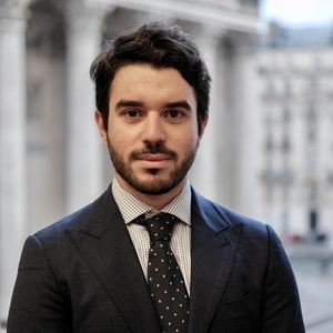 Hugo - Prof de droit civil - Montrouge