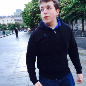 Théophile - Prof d'histoire - géo - Paris