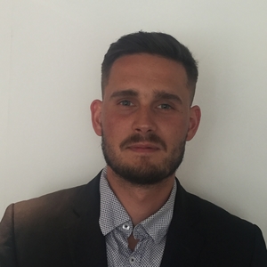 Thibault - Prof de marketing - Paris