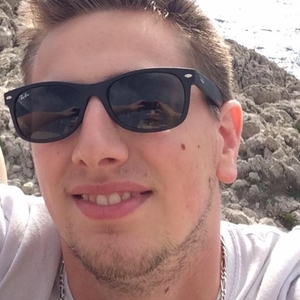 Yannick - Prof de physique - chimie - Villeurbanne