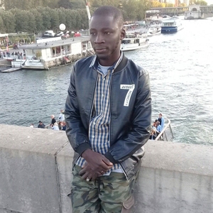 Amadou - Prof de philosophie - Paris