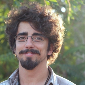 Francisco - Prof d'histoire - géo - Paris