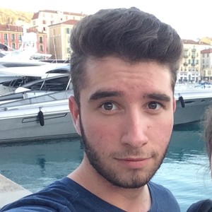 Corentin - Prof de marketing - Troyes