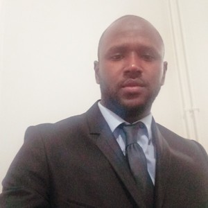 Elhadj Ibrahima - Prof d'économie - Cergy