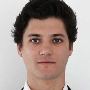 Victor - Prof d'économie - Paris