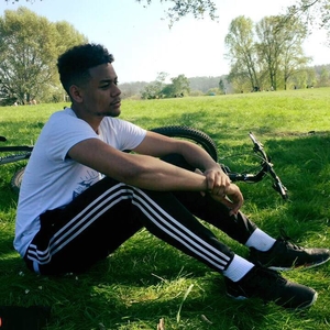 Ismael - Prof de maths - Cergy