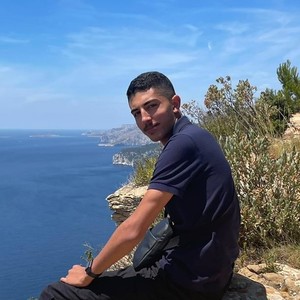 Yanis - Prof de maths - Ambarès-et-Lagrave