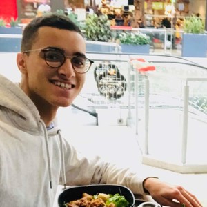 ANTHONY - Prof d'aide aux devoirs - Pau