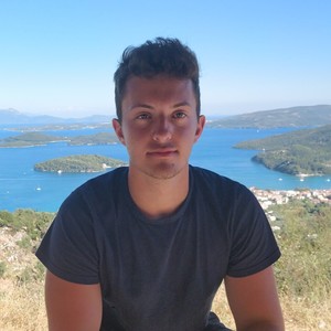 Eliot - Prof de maths - Veyrier