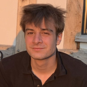 Basile - Prof de physique - chimie - Paris 5e