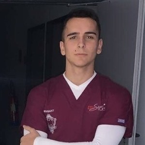 Joe - Prof de physique - chimie - Montpellier