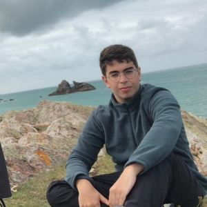 Adam - Prof de biologie - Caen